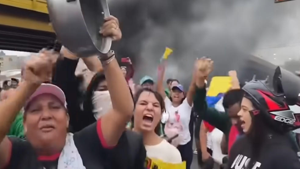 Háborús hangulat Venezuelában: káosz és erőszakhullám követte Maduro „győzelmét” - videó