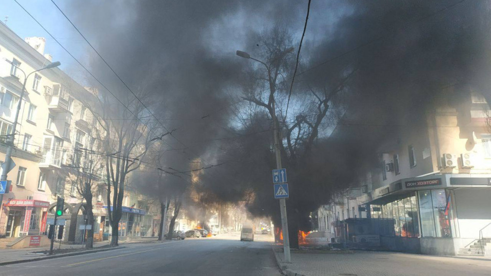 Donyeck belvárosába lőttek rakétát az ukránok, legalább 20 civil halt meg - állítják az oroszok