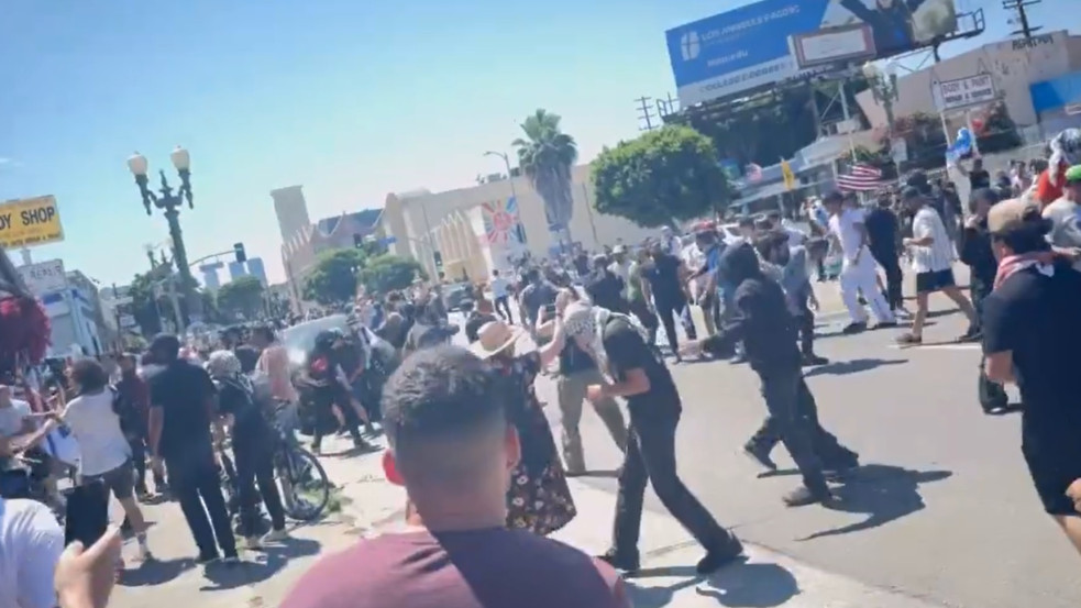 Videó: zsidókra vadásztak palesztinpárti tüntetők Los Angeles utcáin