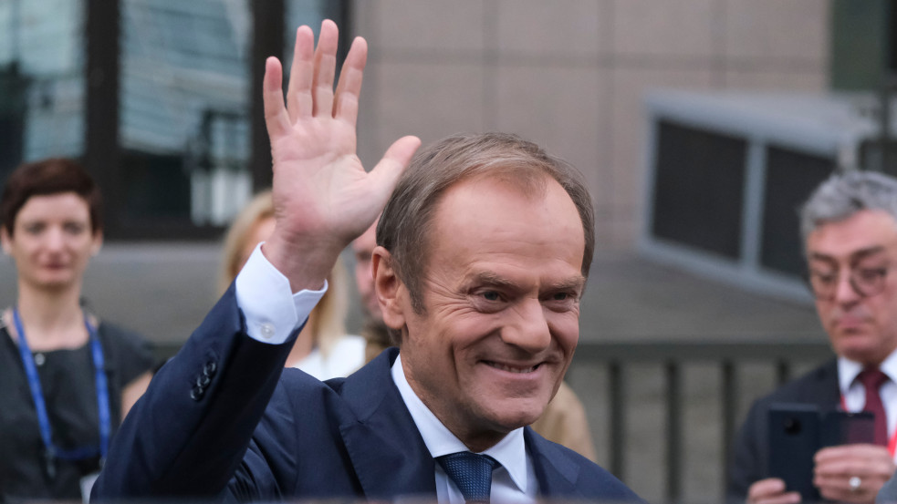 Donald Tusk is Budapestre utazik, hogy beszédet mondjon az ellenzéki nagygyűlésen