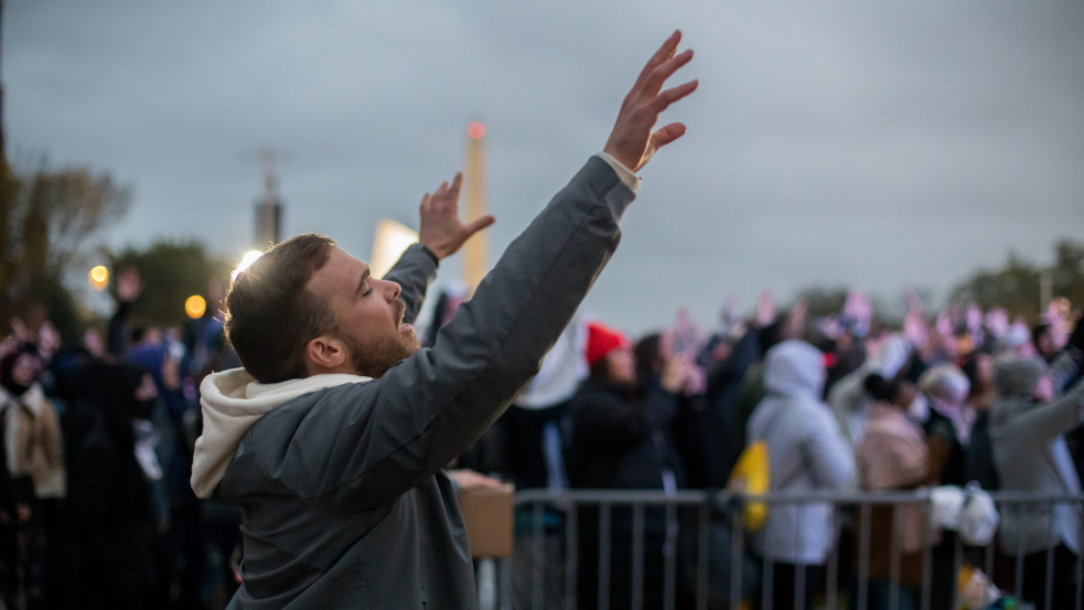 Felmérés: Trumpra tervez szavazni az amerikai protestáns lelkészek fele, csupán negyedük Harrisre