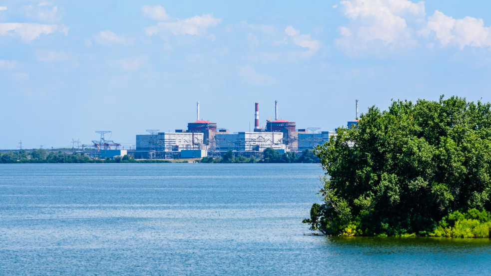 Kockázatos terv: Oroszországba telepítenék a zaporizzsjai atomerőmű több ezer dolgozóját