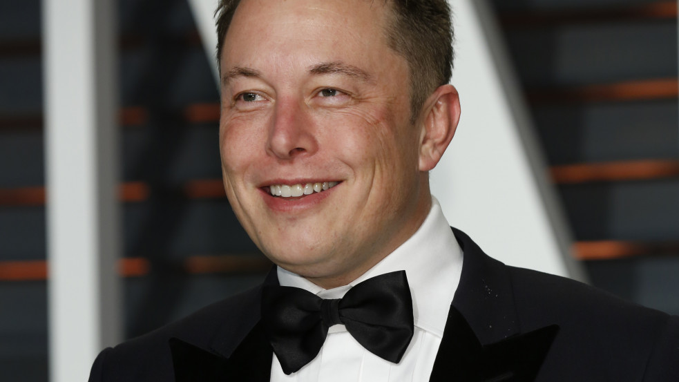 Elon Musk lett a Twitter legnagyobb részvényese, máris Trump visszaengedését kérik tőle