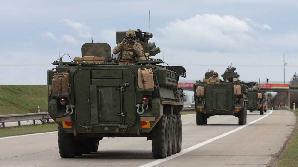 Aggódik a NATO: a fekete piacra kerülhetnek az Ukrajnába küldött fegyverek