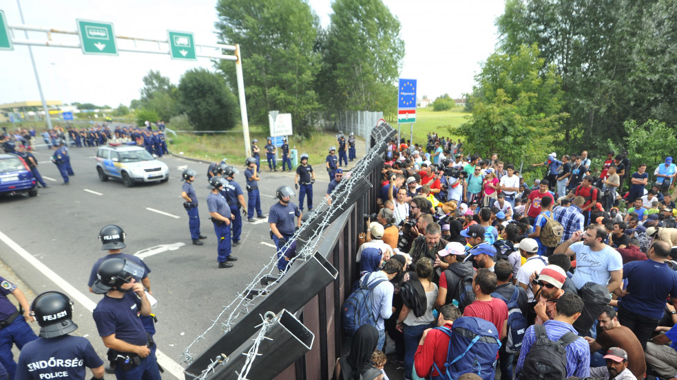 Folyamatosan nő az illegális migránsok száma: tavaly dupla annyi határsértőt fogtak el a rendőrök, mint egy évvel korábban